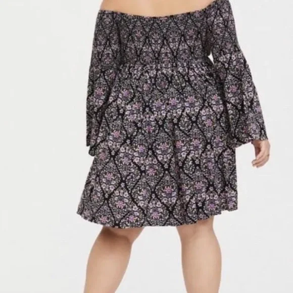 Torrid Challis Off-Shoulder Skater Dress Women’s Size 2 (634) - Picture 2 of 9